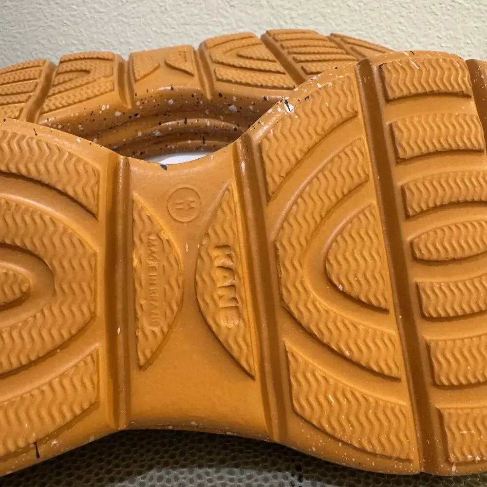 Kane Revive Active Recovery Shoes White Orange Mens Size 11
